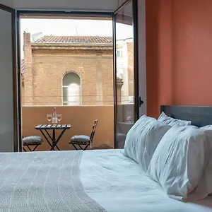 Apartment Orange Crush, Barcelona